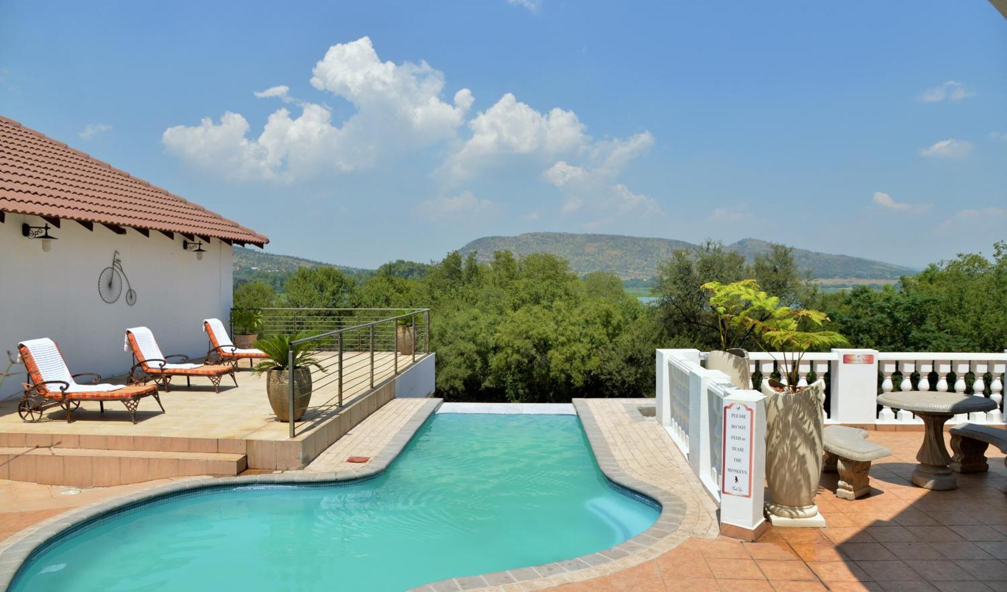 Indlovukazi Guesthouse Hartbeespoort Luaran gambar
